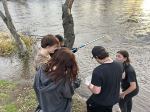 Hawthorne Science Class